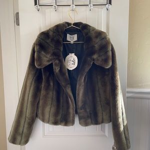 MAREI1998 Oleandar Cropped Faux Fur Jacket MAREI 1998 Olive